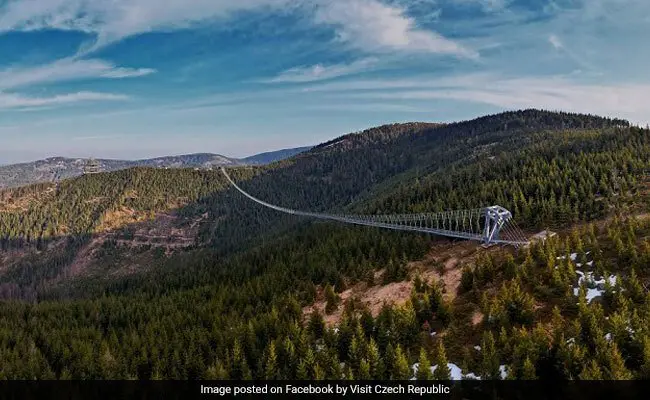 longest suspension bridge