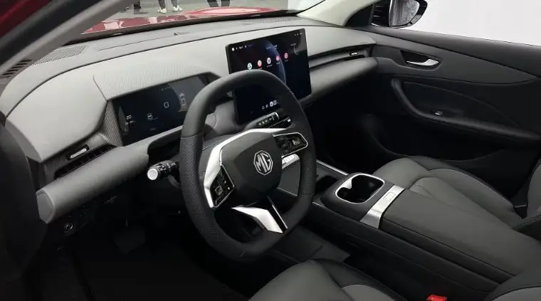 MG ES5 interior design