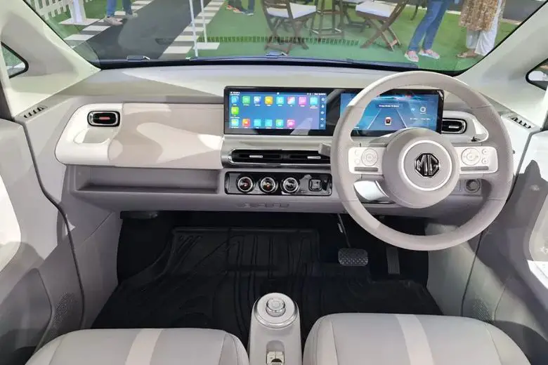 MG Comet EV 2025 interior